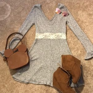 Sweater dress with lace
